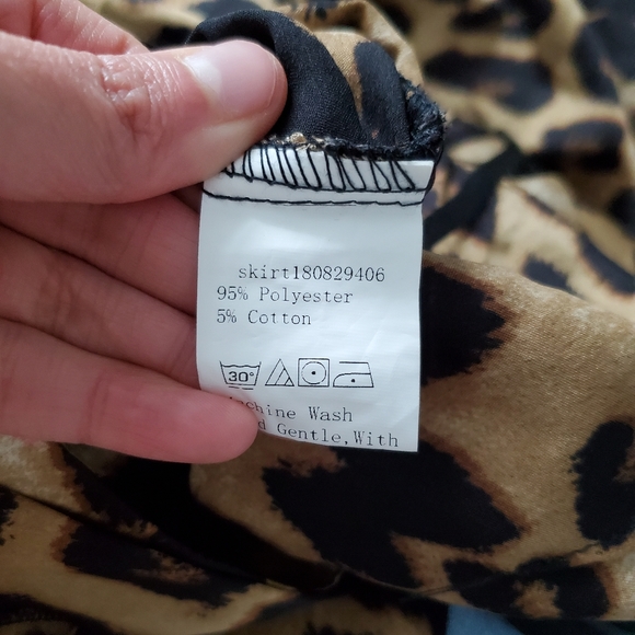 Leopard print ruffle hem midi skirt - Picture 5 of 6